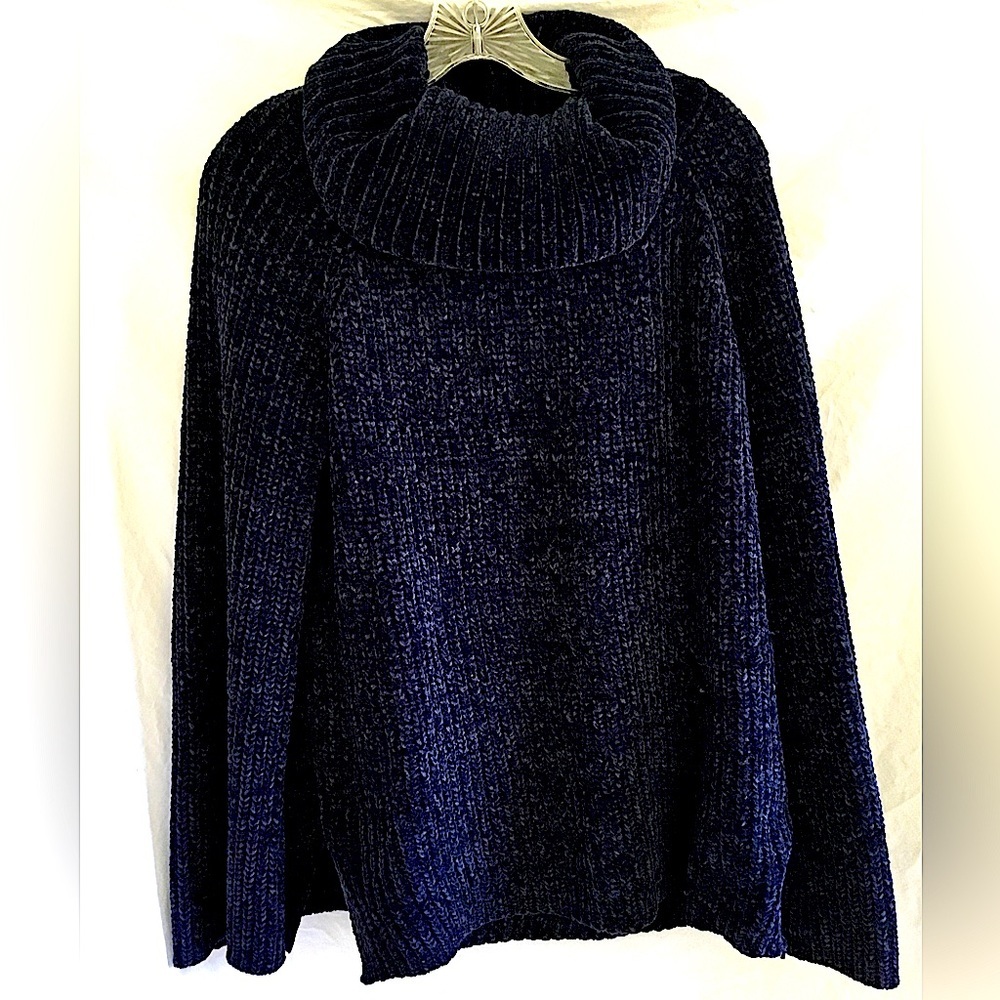 Lucky Brand cowl neck sweater. S oversized Excellent condition, Extremely Cozy!